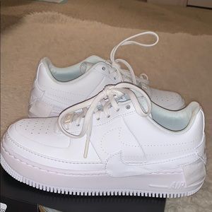 white brand new nike air shoes